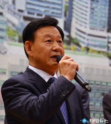 최치상 서구의회 의장, 오늘은 우리의 생일입니다!