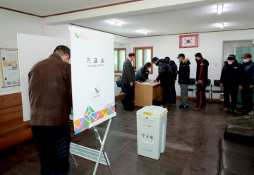  이장 직선제에 마을총회로  무투표 당선없는 단서조항 신설한 태안군
