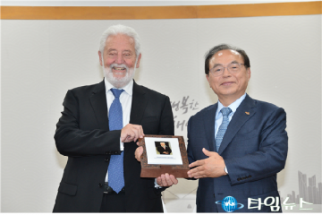 BIE 사무총장, “2025 오사카 세계박람회, 2030 부산유치에 아무 영향 없다”