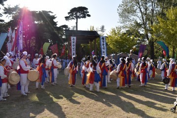 “울진금강송 송이축제 대표 먹거리축제 자리매김”