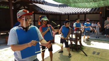 군위사라온이야기마을에서 “동서남북 사방사방 전래놀이터” 운영 