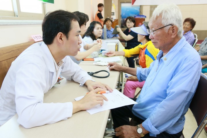 부안종합사회복지관, 찾아가는 이동복지관 운영 큰 호응