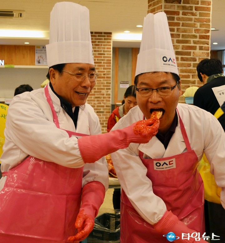 한현택 동구청장, 윤기식 시의원 한번 먹어봐!