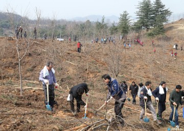 충주시 문화동 사직배수지 주변 시민과 함께