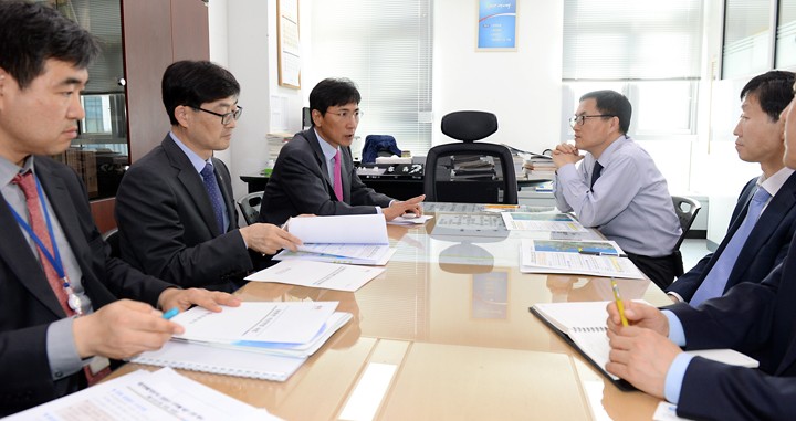 안희정 지사, 중앙 5개 부처 방문해 “내년 정부예산 지원” 요청