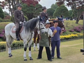“역대 최다 관람객, 청남대 가을을 물들이다”…2025 청남대 가을축제 14만 돌파