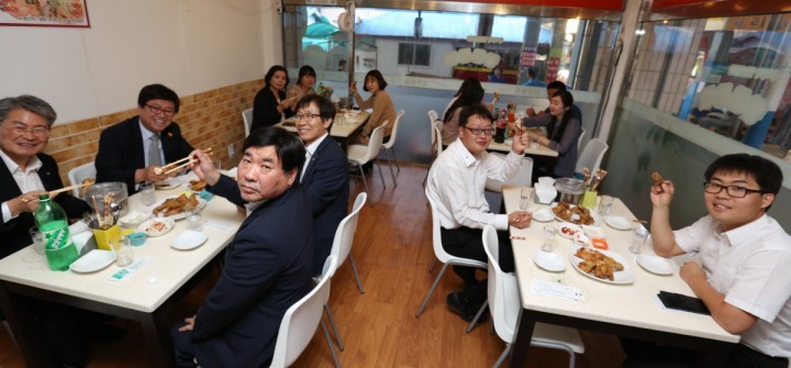 최교진 세종시교육감, 추석명절 맞아 전통시장 활성화