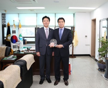 칠곡군의회 장세학 의원, ‘2016년 경상북도 의정봉사 대상’ 