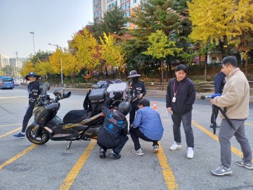 대전 서구, 큰마을네거리서 교통안전 캠페인…불법 이륜차·PM 집중 단속