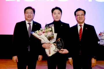 김진오 대전시의회 의원, 제16회 우수의정대상 수상