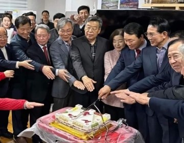 태안군 각 고을 팔각정 사업, 이장들 읍조리고 굴종하는 충성도 따라 차별..