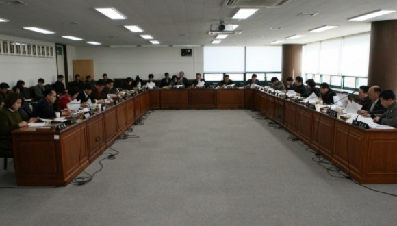 안산시의회, 올해 첫번째 의원 전체회의 가져 
