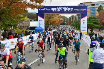   6시간 안에 완주하라 ‘백두대간  2 천 명 인간 한계 도전 