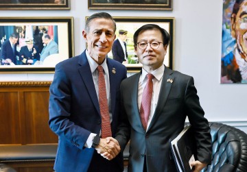 美 강경파 의원, 여한구 본부장에 경고… “한국, 쿠팡 등 미국 기업 탄압 시 후과 따를 것”