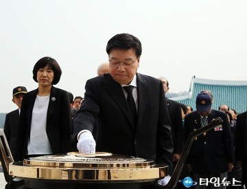 권선택 대전시장, 대전현충원 참배