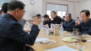 한국와인연구회 와이너리 대상으로 화이트와인 시음회 