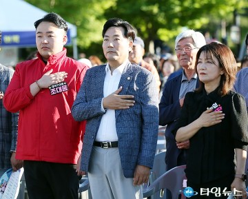주민총회에 참석한 조대웅·전석광·양영자 구의원