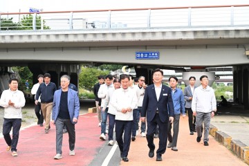 김제선 중구청장, 대전천변서 건설인들과 현장 소통 나서