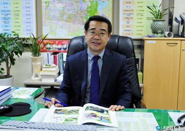 윤인상 원미구청장 36년 공직생활 명예로운 마감