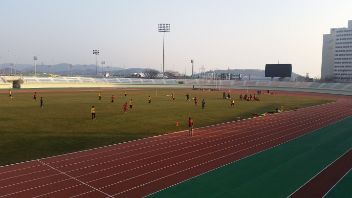 사천시 동계전지훈련팀 중고교 축구대회