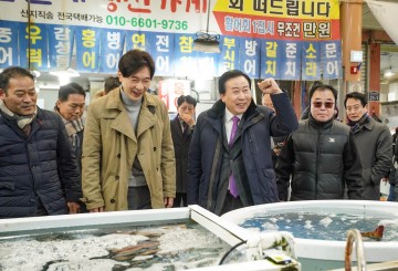 박홍률 목포시장, 민생행보 전통시장 방문 