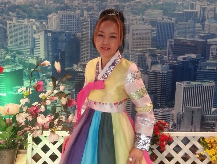 지난해 가요계에 데뷔해 트로트곡 ‘당신만 사랑할래요’시작급부상하는임단아!!!!