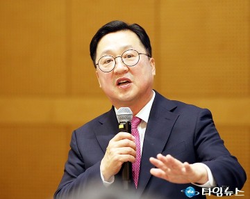 이장우 대전시장, 서울로 떠나서는 안 된다…ABCD를 준비할 때