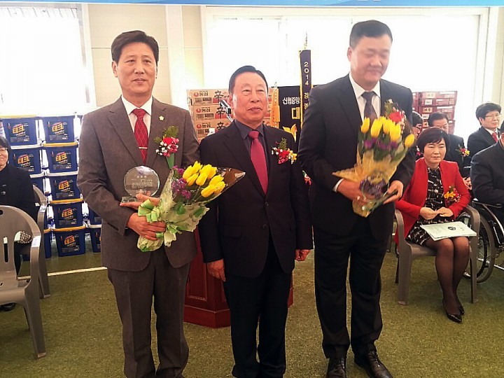 대전 유성구의회 구본환·이희환 의원, 신협발전 공로 감사패 받아!