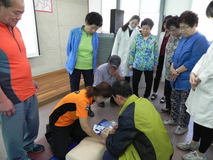 여주시, 만성질환자 대상 심폐소생술 교육 실시