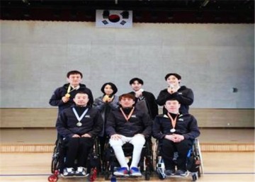 세종시 GKL휠체어펜싱팀, 사브르 첫 출전 전원 메달 획득!