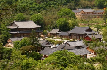 구례군 문화관광해설사, 화엄사서 대중공양 올려 