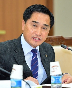 충남도의회 김용필 의원, 도 과채연구소 연구실적 도마 위