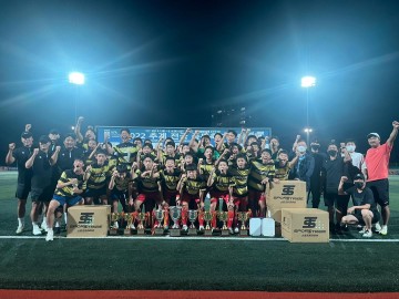 안동중 축구부 일냈다   - 춘·추계 전국대회 동시 우승 -