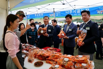 전남도의회 이광일 부의장, 직거래장터 참석…전남 농수축산물 우수성 홍보