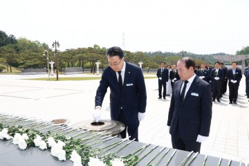 화순군, 제45주년 5·18민주화운동 기념 국립 5·18민주묘지 참배 