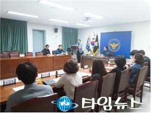 영영서, 선도심사위원회 실시