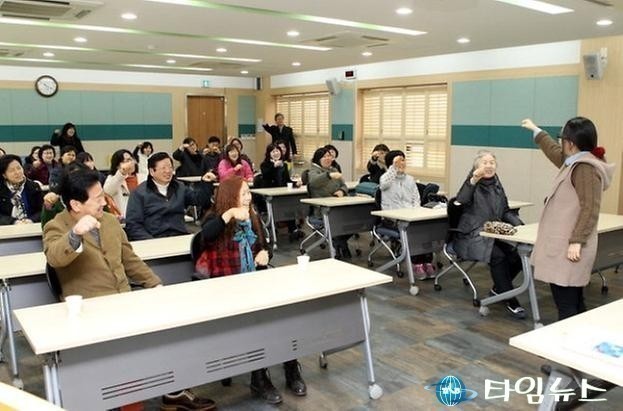  아름다운 손짓, 마음으로 나누는 대화 