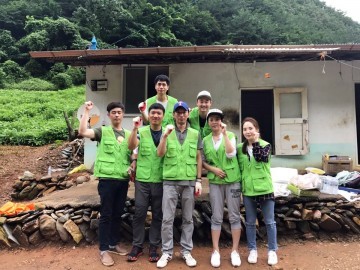 김경중 강원랜드복지재단 이사장은 중증장애인가구 봉사활동