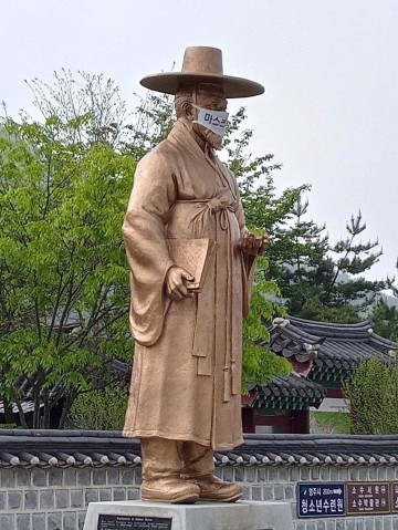[심층 분석] 한국 정신문화의 수도, 안동에서 '일반 성씨'는 정치를 할 수 없는가: 문중 정치의 그림자 