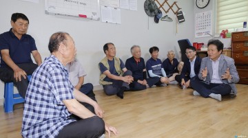 신병대 청주부시장, 폭염 대비 경로당 무더위쉼터 현장 점검