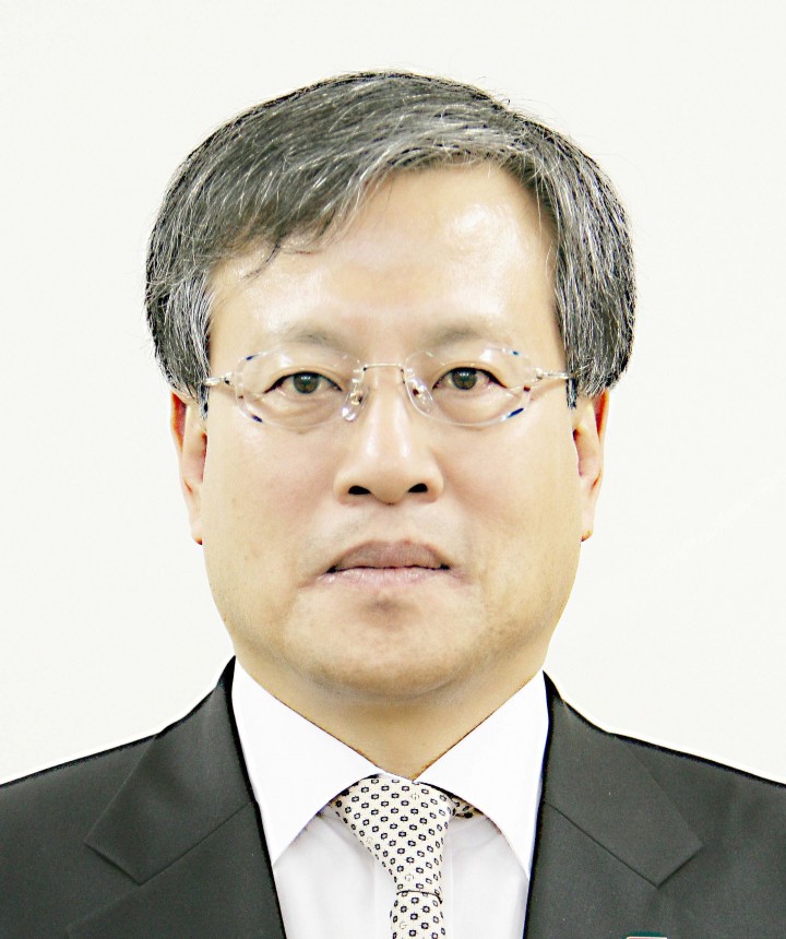 김연창 경제부시장은  ❍ 5. 25.(수) 오후 2시 30분, 패션디자인개발지원센터에서 개최되는『대구 도시브랜드를 만드는 시민모임 제4차 시민토론회』에 참석한다.