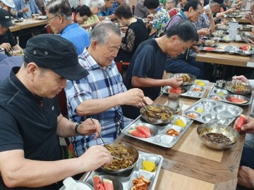 아우내은빛복지관, 짜장면 한그릇에 사랑담아 나눔