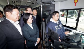 대전시의회, 자율주행버스 시승 점검…5월 유상 전환 대비