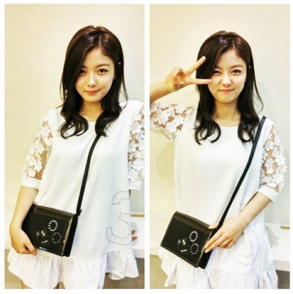 김유정, 미키백으로 완성한 ‘러블리 소녀룩’