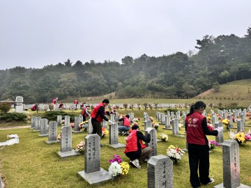 대전관광공사, 국립대전현충원 묘역정화 봉사활동 펼쳐