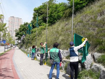 청주시 탑대성동 새마을군집기 교체 작업 실시