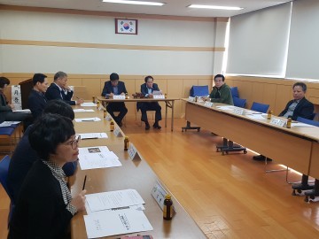복대2동 행복울타리 행복마을 나눔곳간  2800만원 후원금으로 의료틀니 성인용 기저귀 등 지원