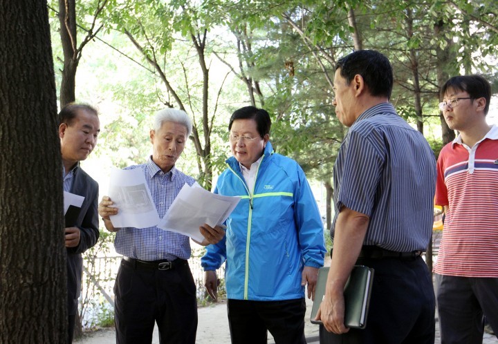 장종태 서구청장, 야외운동기구 설치 현장 실사