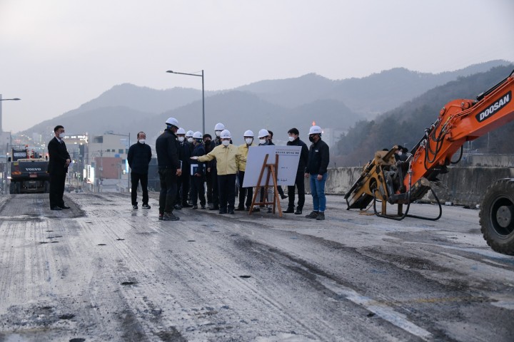 여수 양지고가교 철거…차로 축소구간 교통흐름 양호