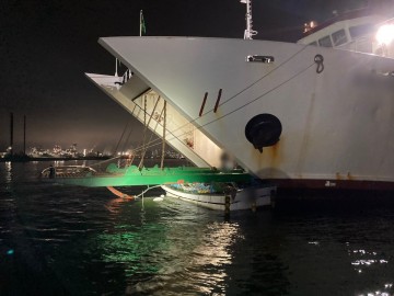 포항구항 2000톤급 화물선, 3톤급 어선 충돌사고 발생, 사고경위 조사중